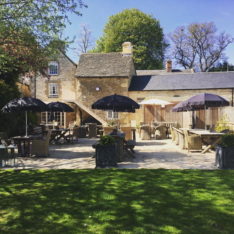 The Wychwood Inn Shipton under Wychwood Zewnętrze zdjęcie