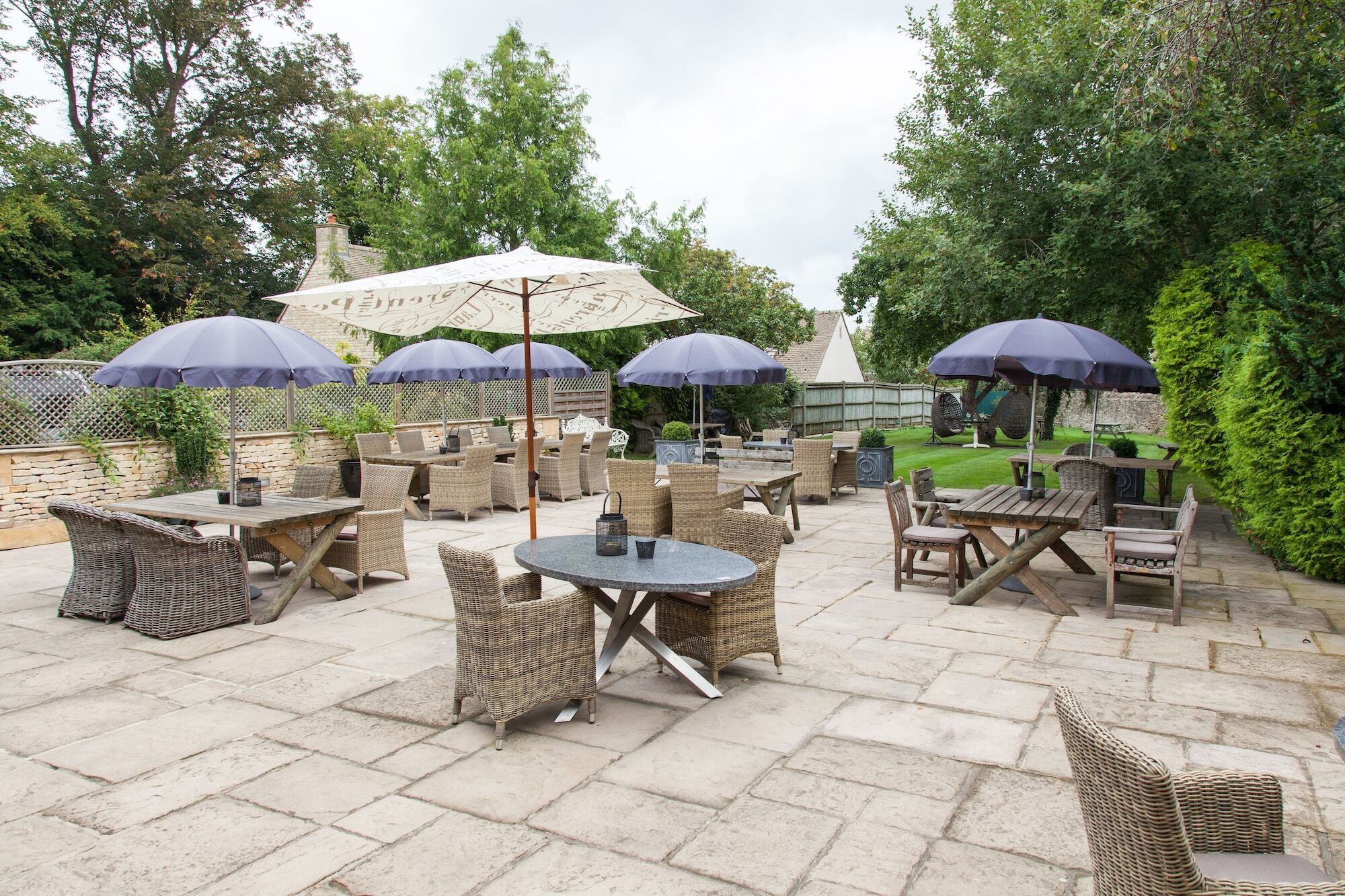 The Wychwood Inn Shipton under Wychwood Zewnętrze zdjęcie